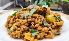 Green Moong Dal (Mung Bean Curry)