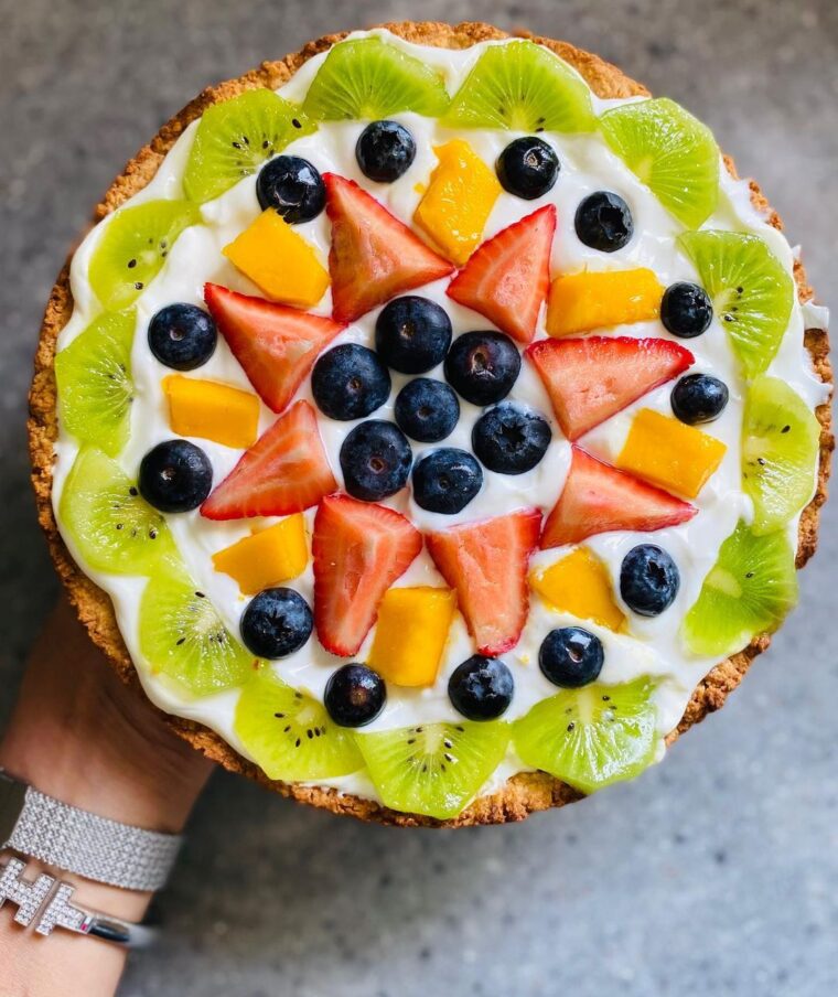 Healthiest Fruit Pizza