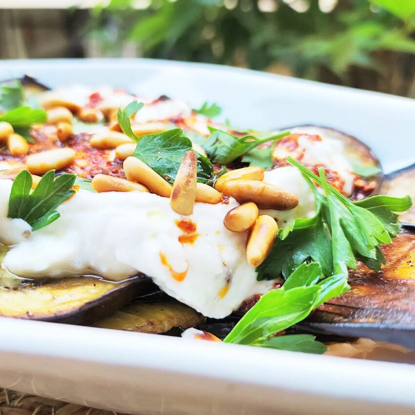Grilled Eggplants With Yoghurt Sauce