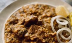 Chanay Ki Daal Gosht