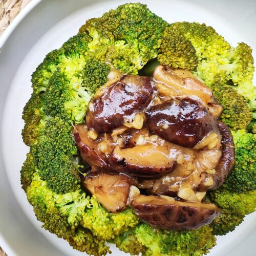 Shiitake mushroom broccoli stir fry