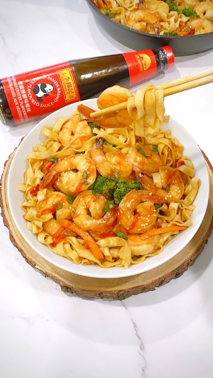 Spicy Oyster Shrimp Noodles Bowl