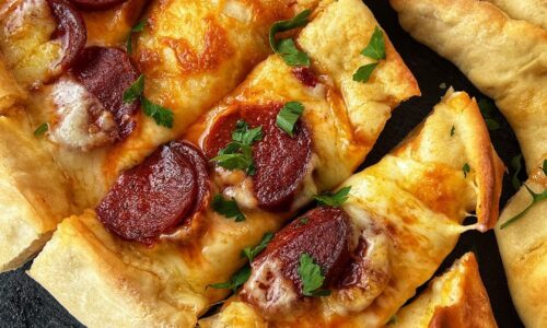 Sujuk And Cheese Pide