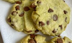 Avocado And Choc Chip Cookies