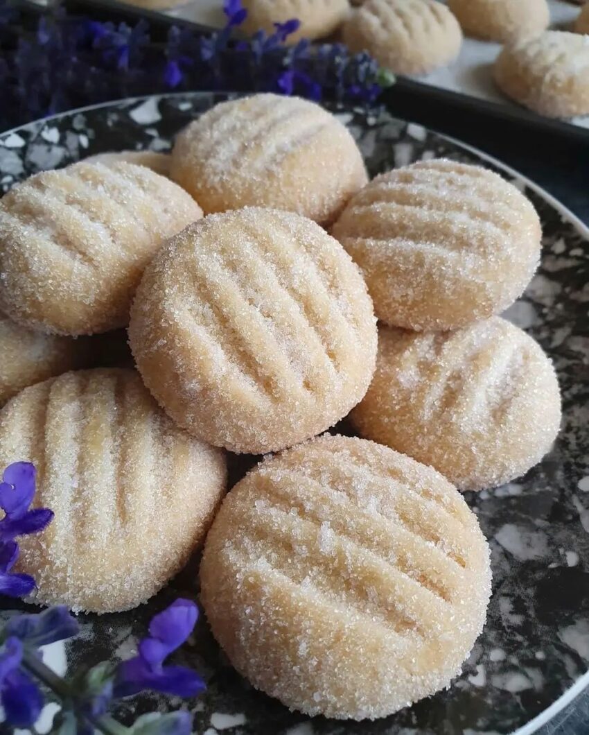 Fego Semolina Biscuits