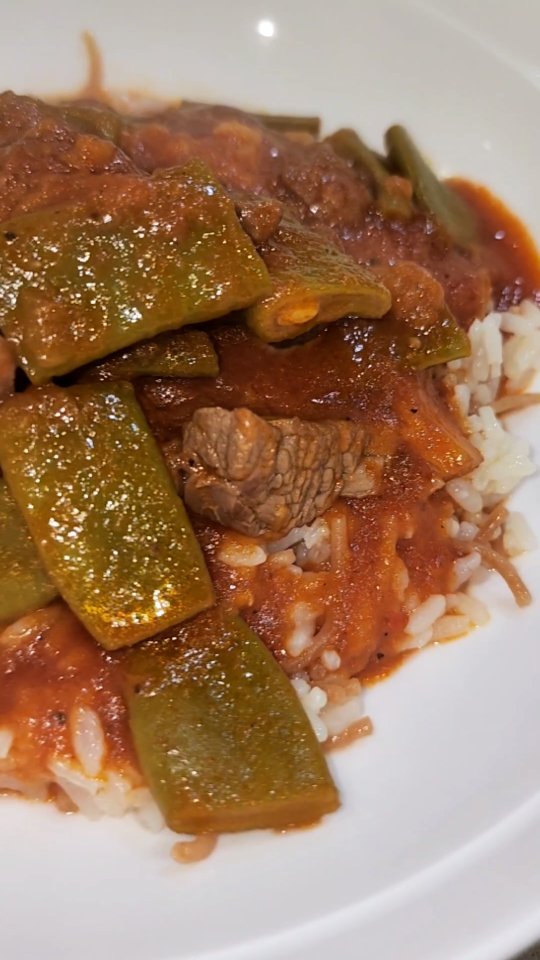 Flatbean And Meat Stew With Eggplant