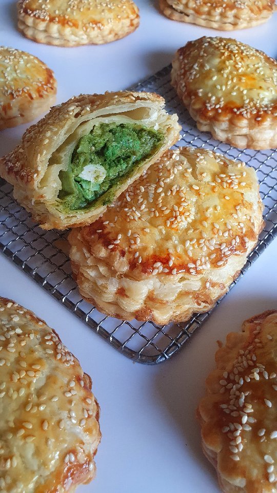 Green Masala Chicken Pies