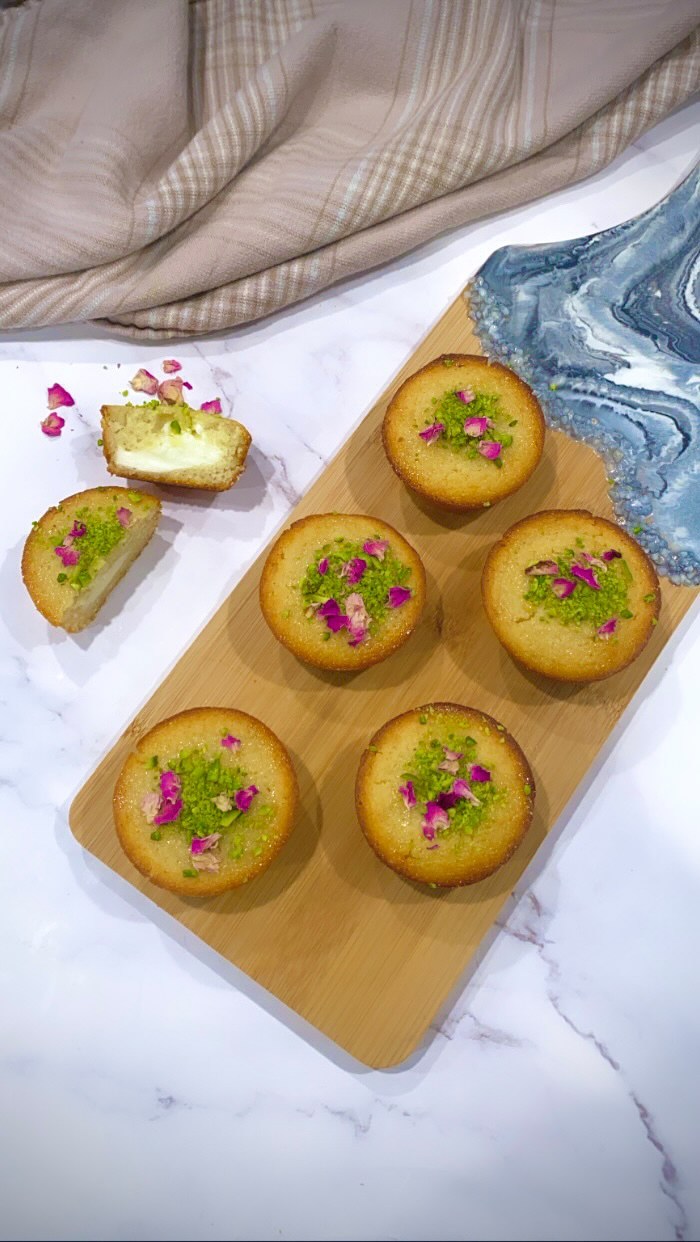 Hrisi Bi Ashta Cup Cakes