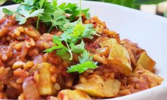 Pirinçli Kabak Yemeği (Zucchini Stew With Rice)