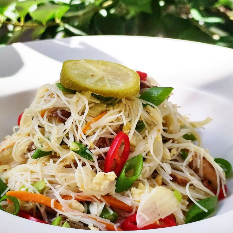 Singapore Fried Rice Noodles