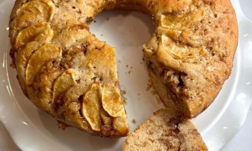 Apple Cinnamon Cake