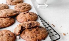Banana Chocolate Chip Cookies