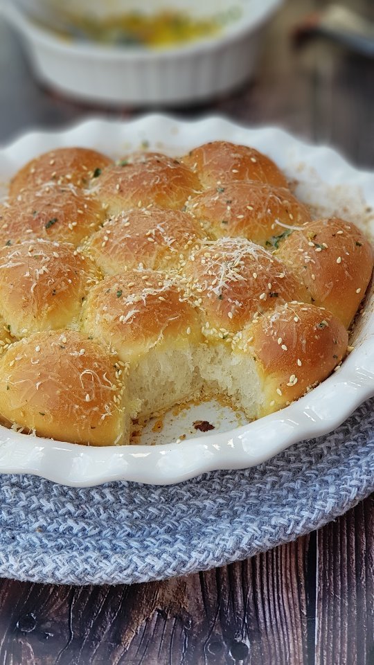 Confit Garlic Butter Bread Rolls