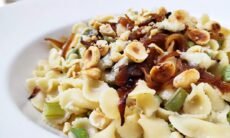 Gorgonzola Green Beans & Caramelised Onion Pasta