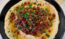 Hummus With Meat