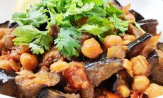 Maghmour (Lebanese Eggplant Moussaka)