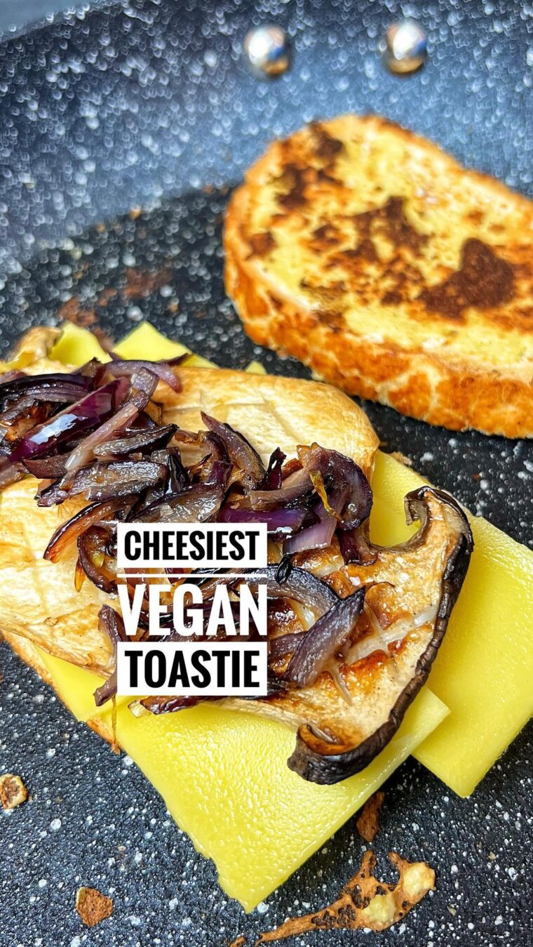 Cheesiest Vegan Toastie