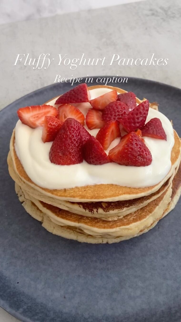Fluffy Yoghurt Pancakes
