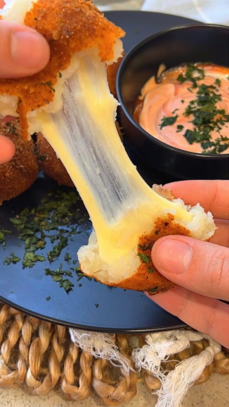 Potato Cheese Balls