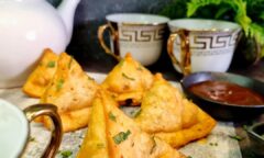 Crispy Panjabi Veg Samoosas