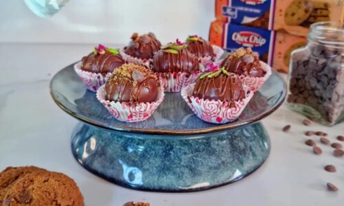 4 Ingredients Choc Chip Cookie Truffles - Snacks & Sweets dari Chocolate