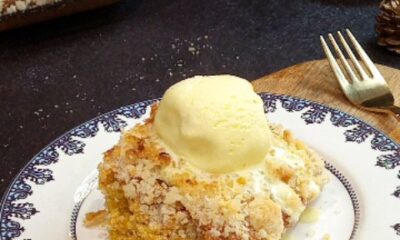 Apple Crumble Cake