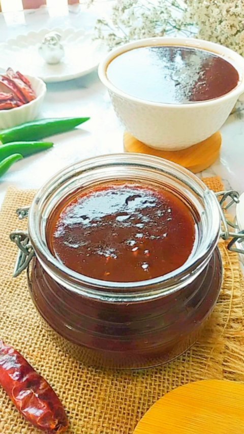 Imli Ki Khati Meethi Chutney