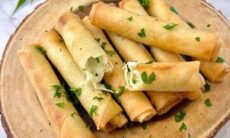 Crispy Cheesy Spring Rolls