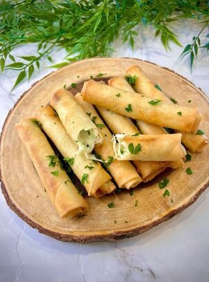 Crispy Cheesy Spring Rolls