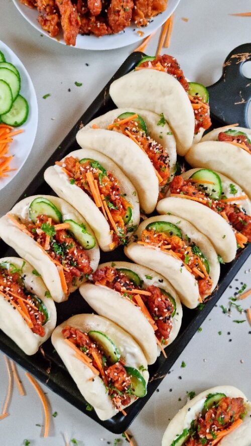 Chicken bao buns with juicy filling