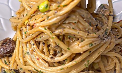 Garlicky Mushroom Pasta