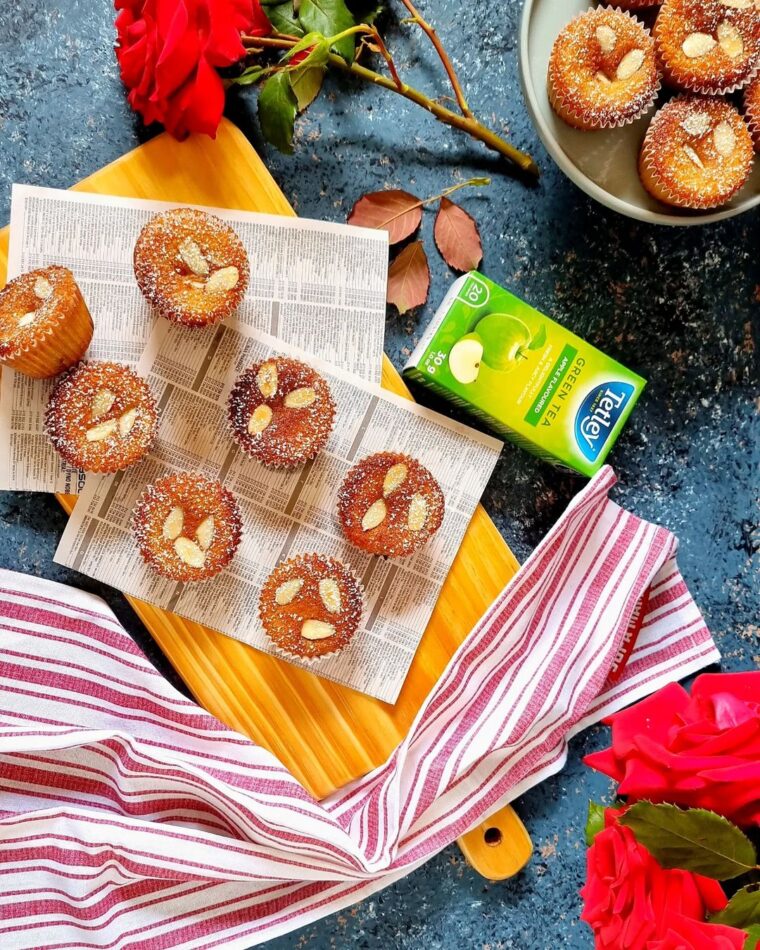 Healthy Almond And Oats Muffins