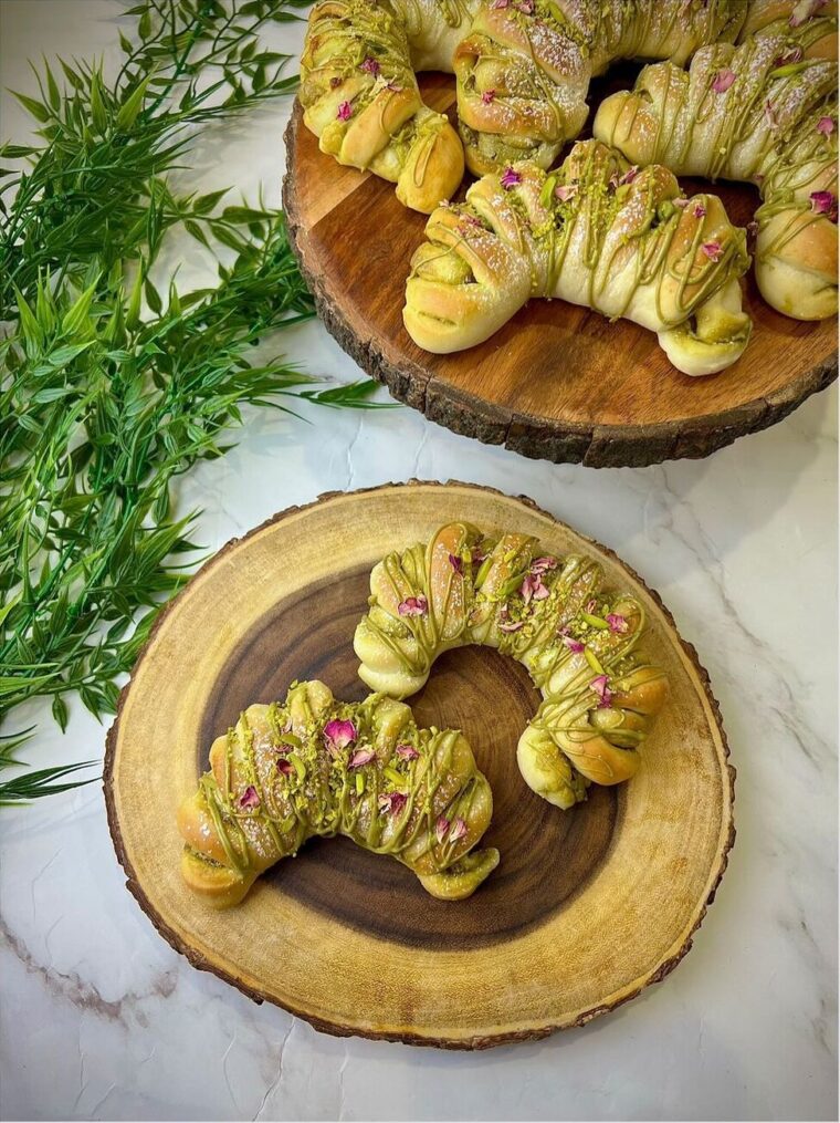 Pistachio Bread Filled With Pistachio Cream