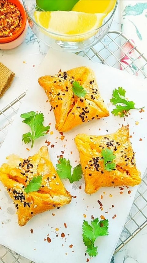 Pizza Puffs