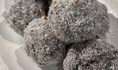 4 Ingredient Choco Coconut Truffles