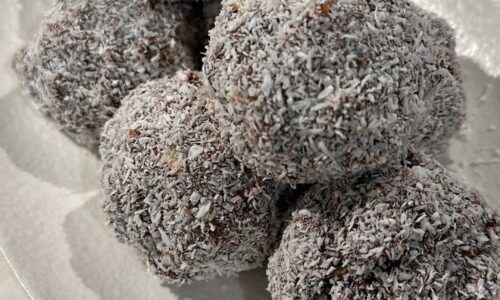 4 Ingredient Choco Coconut Truffles