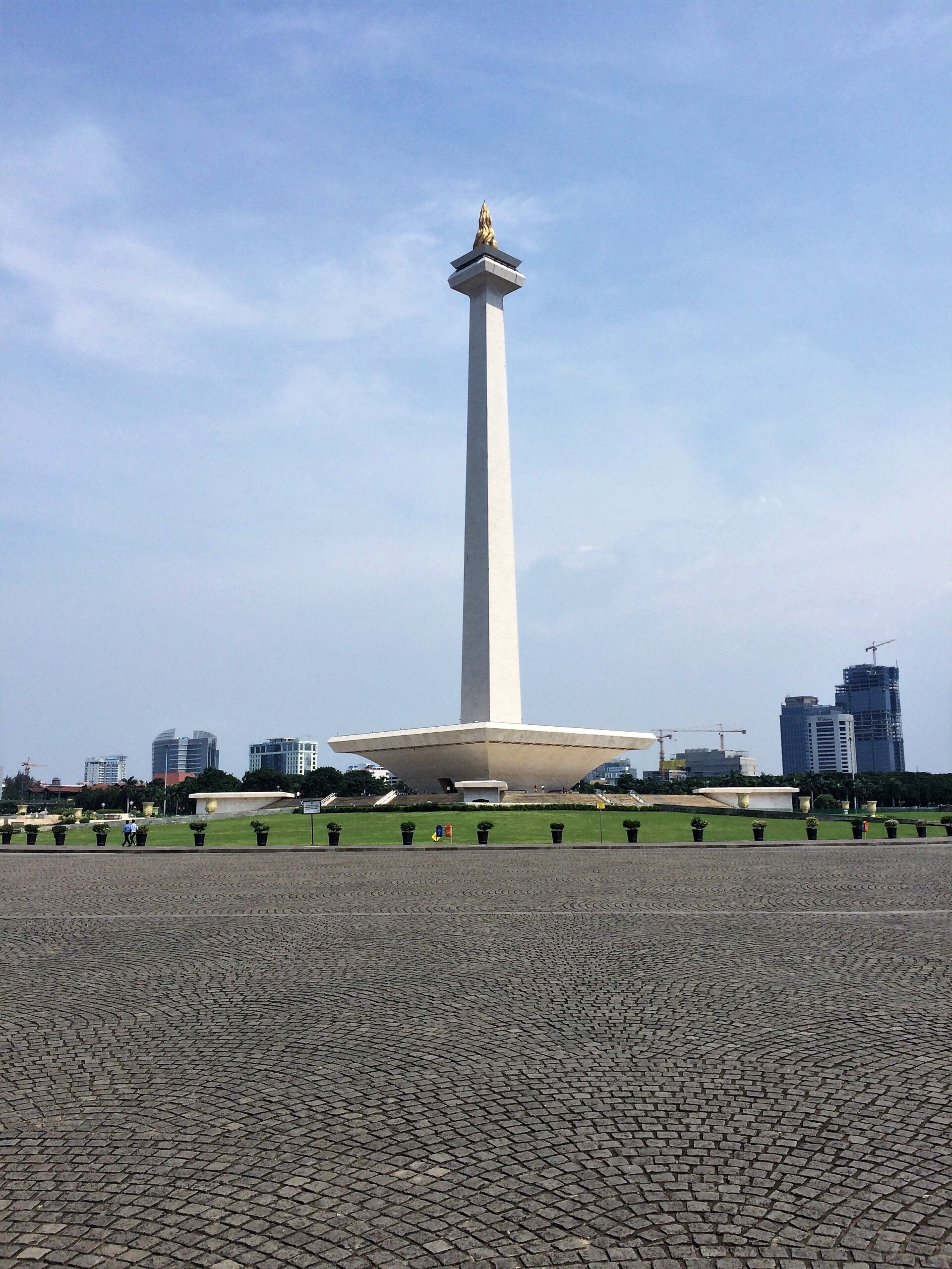 Java Island - Monas