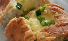 Cheesy Garlic Bread Boat