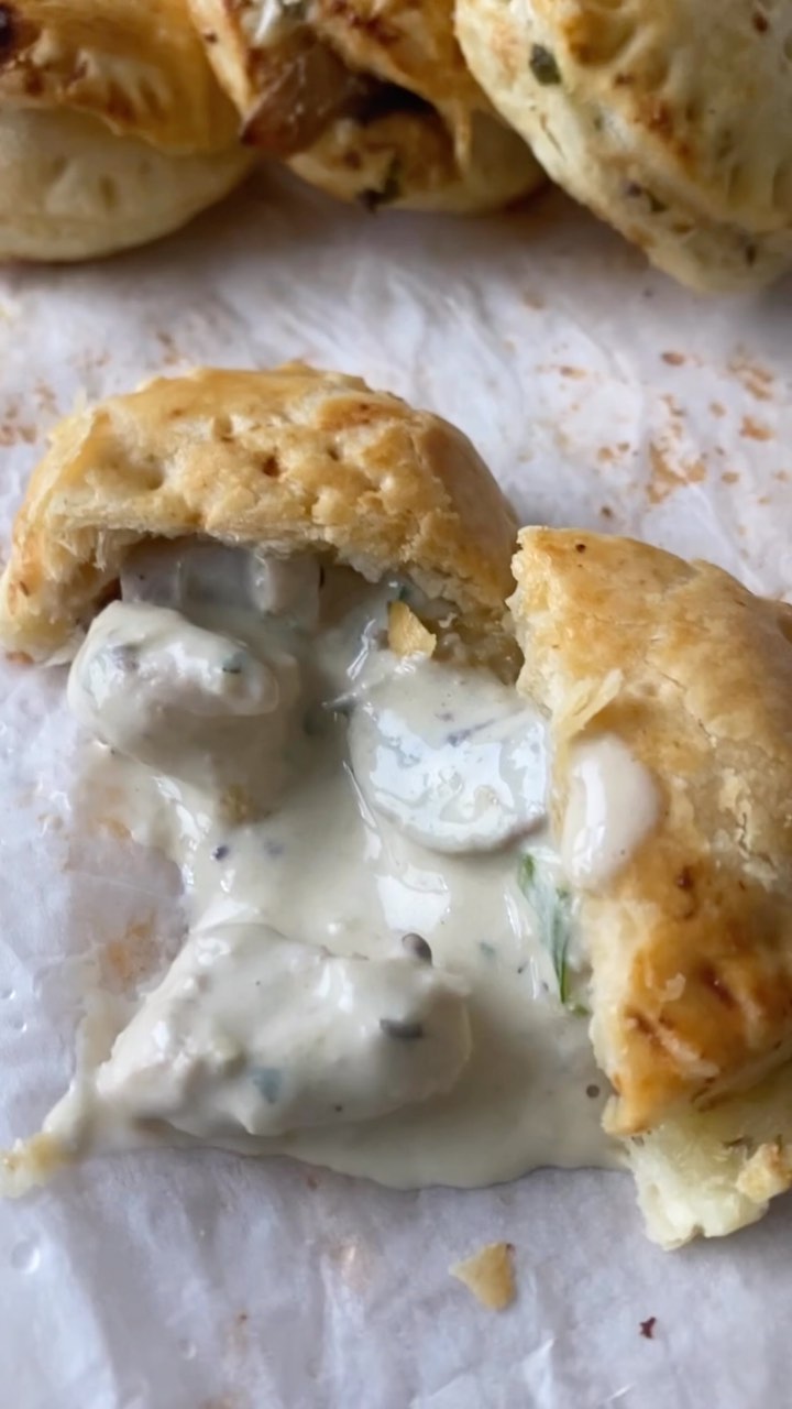 Chicken And Mushroom Mini Pie