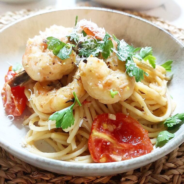 Creamy Garlicky Prawn Pasta