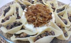 Baked Camembert With Caramelised Onion
