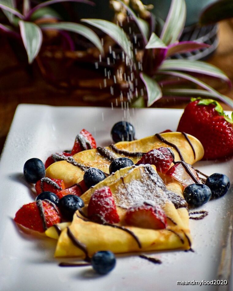Fresh Berries Crepes