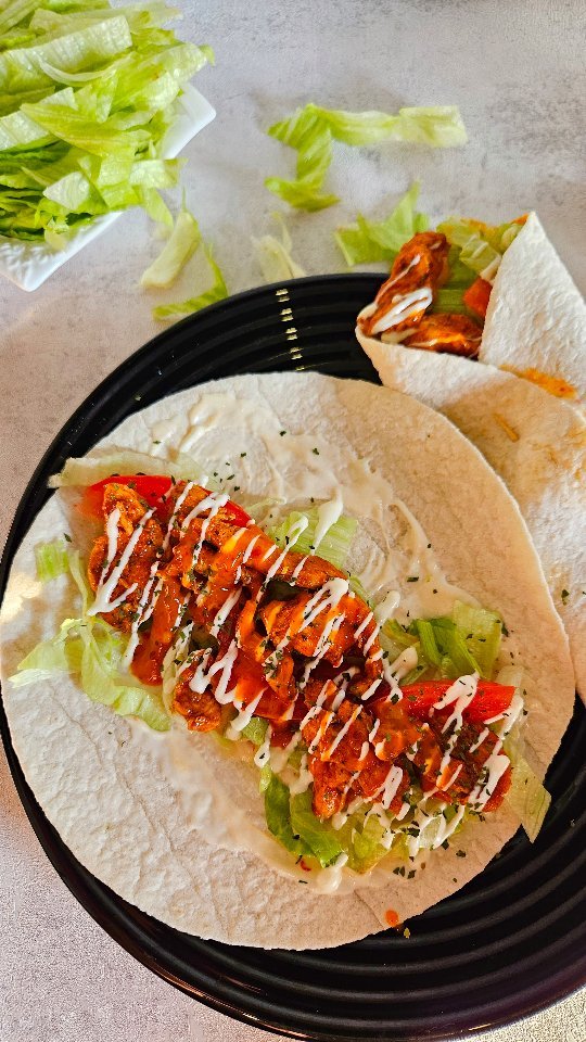 10 Minute Microwave Chicken Wraps