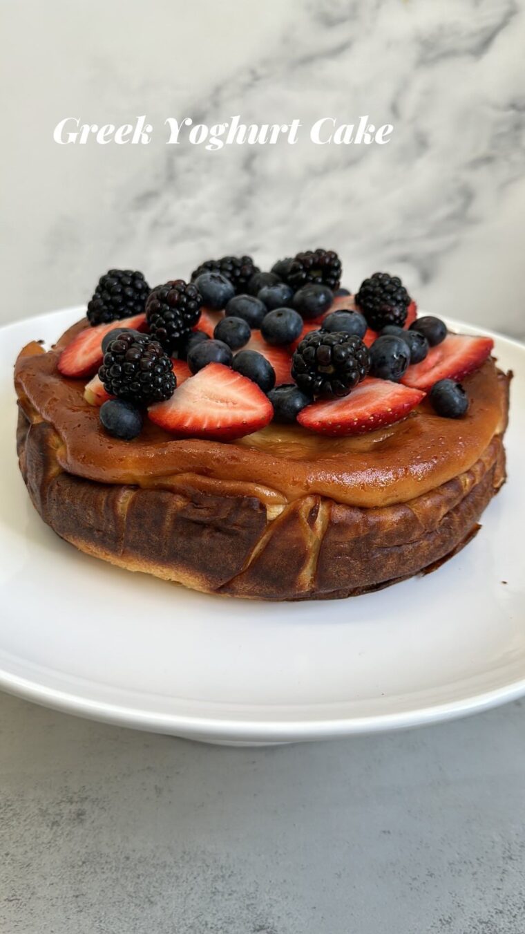 4 Ingredients Greek Yoghurt Cake