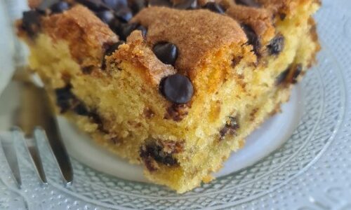Choc Chip Cinnamon Cake
