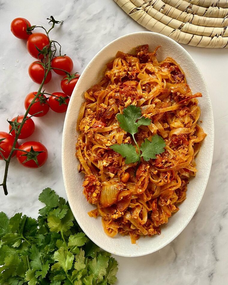 Fired Rice Noodles Tomato