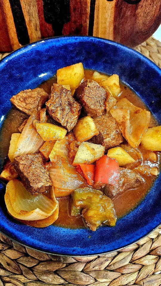 Beef Pieces And Veggies In The Oven