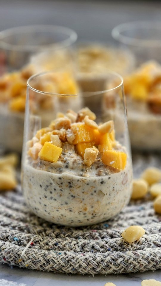 Australian Macadamia Overnight Oats