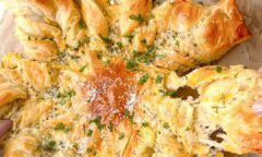 Savory Garlic Cheese Snowflake