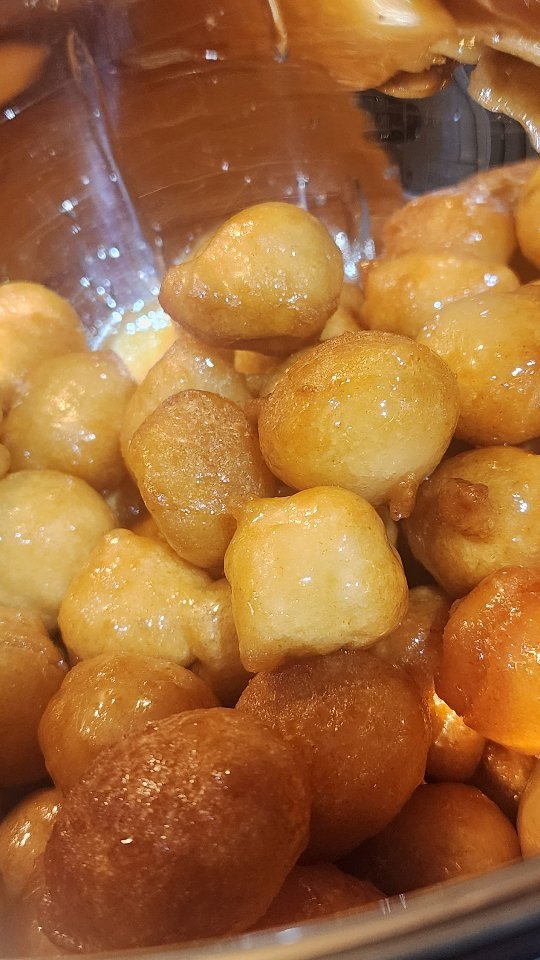 Awamat ( Sweet Donut Balls )